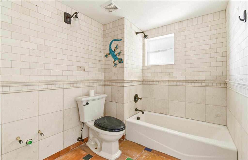 834 Jungle Queen Way Longboat Key, FL 34228 - Photo 36 of 52