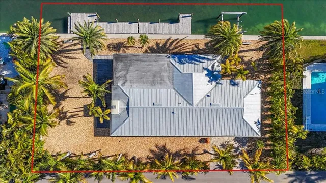 $1,050,000 | 834 Jungle Queen Way, Longboat Key, FL 34228