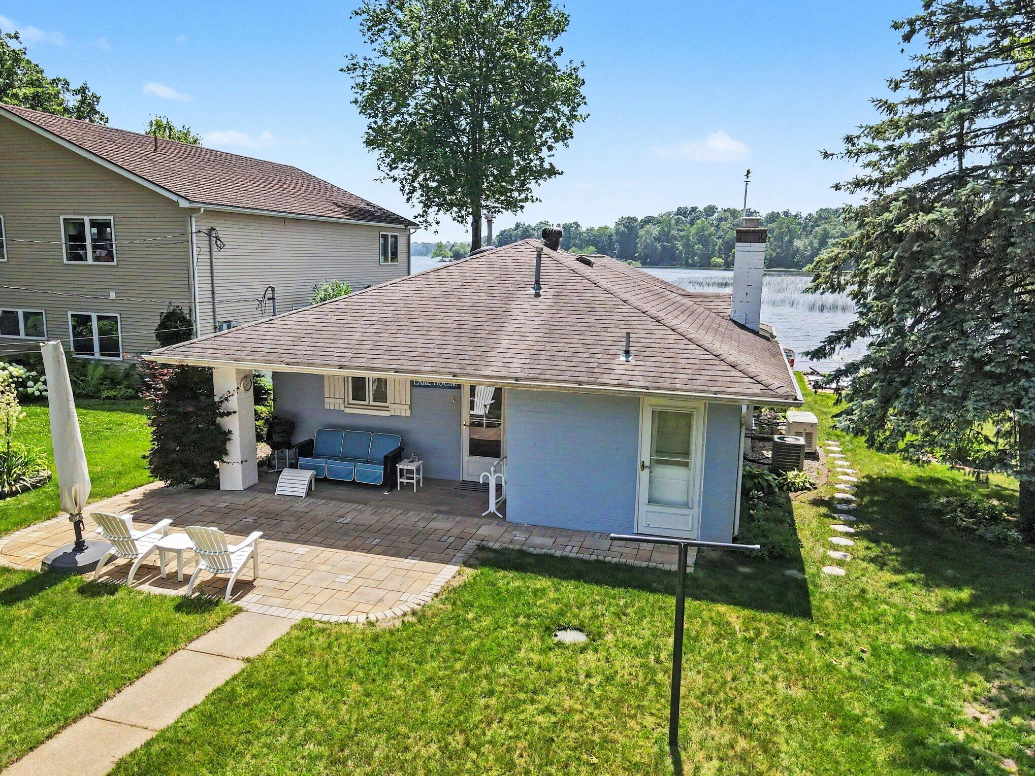 11169 Lakeshore Drive Three Rivers, MI 49093 - Photo 8 of 35 032_file_1758