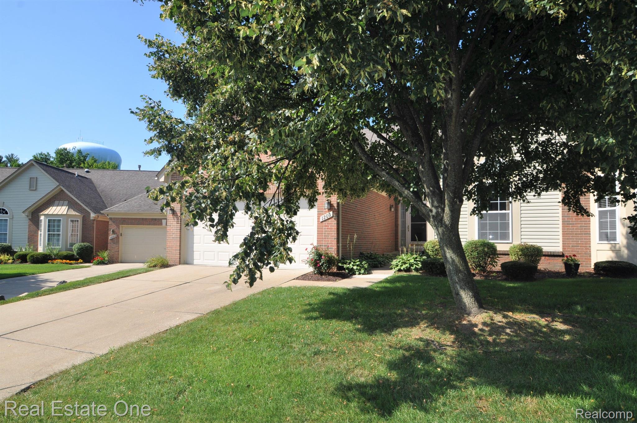 1200 Churchill Circle, Unit 50 Rochester, MI 48307 - Photo 3 of 36 Gallery Image 3
