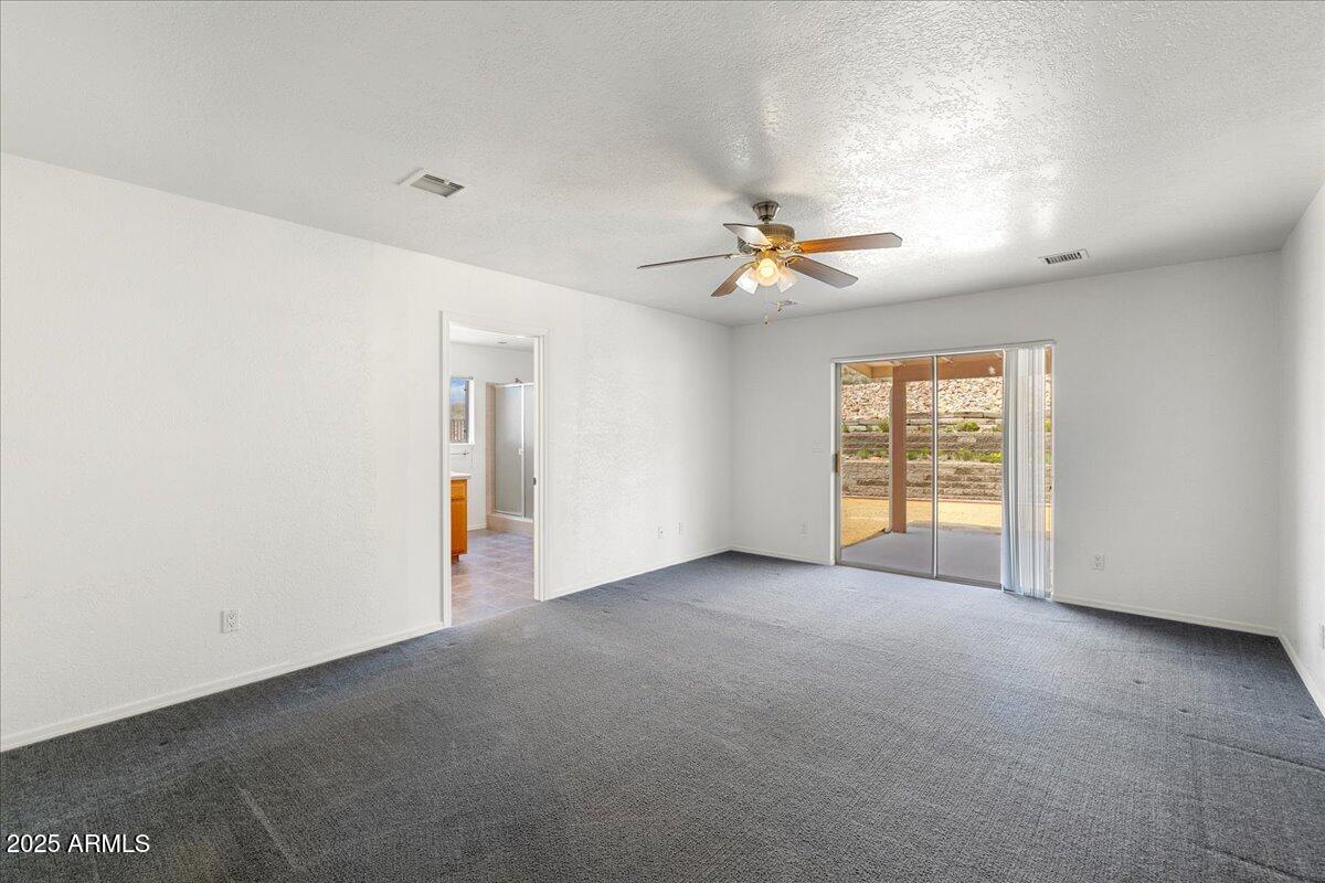 20775 North Hackamore Lane Paulden, AZ 86334 - Photo 13 of 26 12-Primary Suite