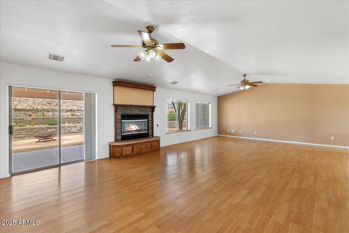20775 North Hackamore Lane Paulden, AZ 86334 - Photo 5 of 26 04-Living Room