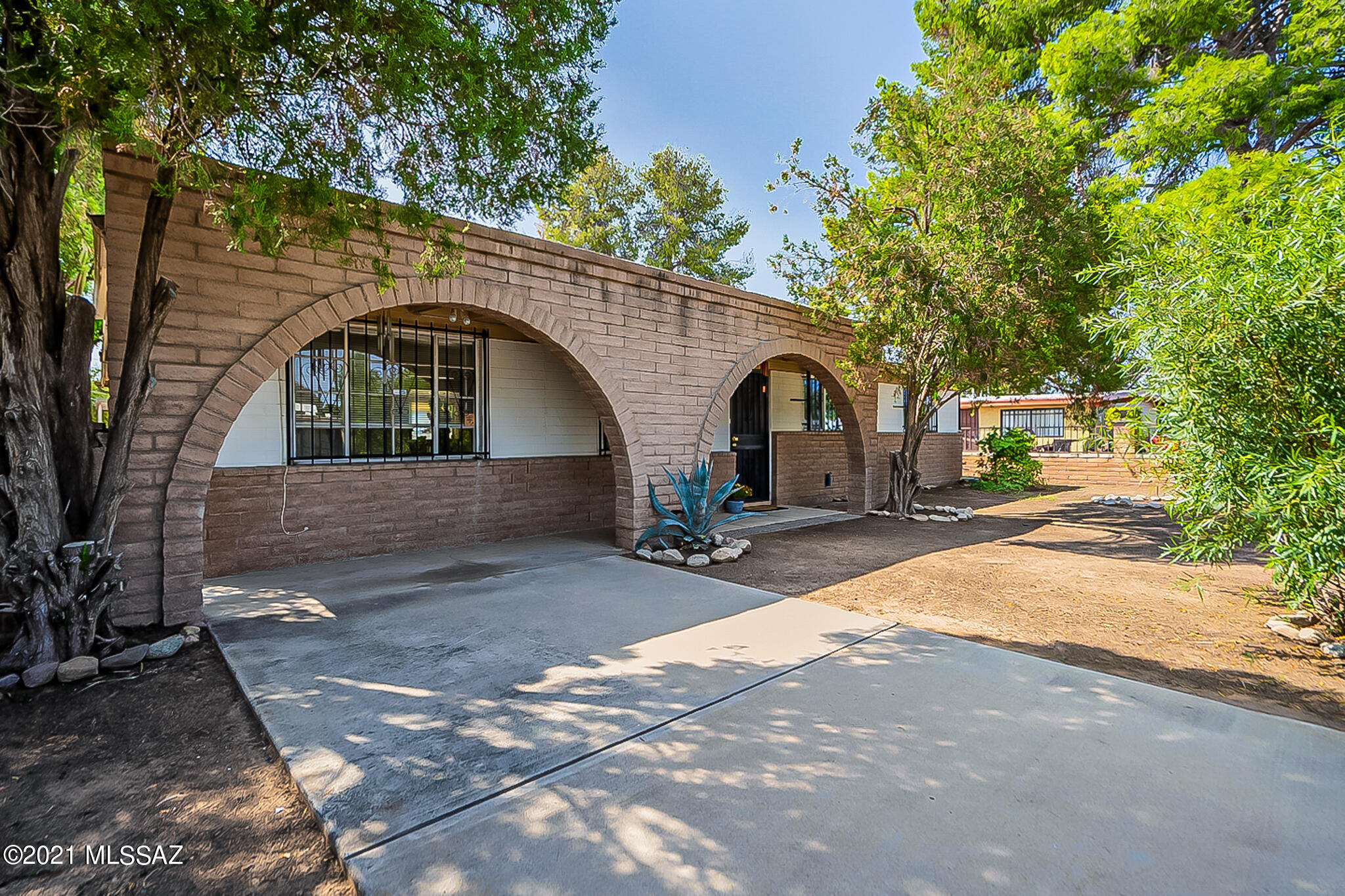 1307 West Kleindale Road Tucson, AZ 85705 - Photo 3 of 22