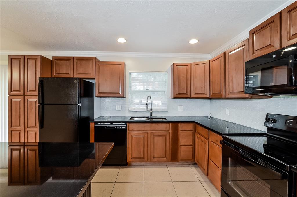 1324 Bob Cat Court Apopka, FL 32712 - Photo 5 of 17