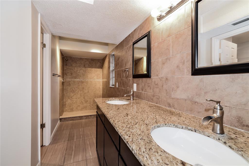 1324 Bob Cat Court Apopka, FL 32712 - Photo 8 of 17