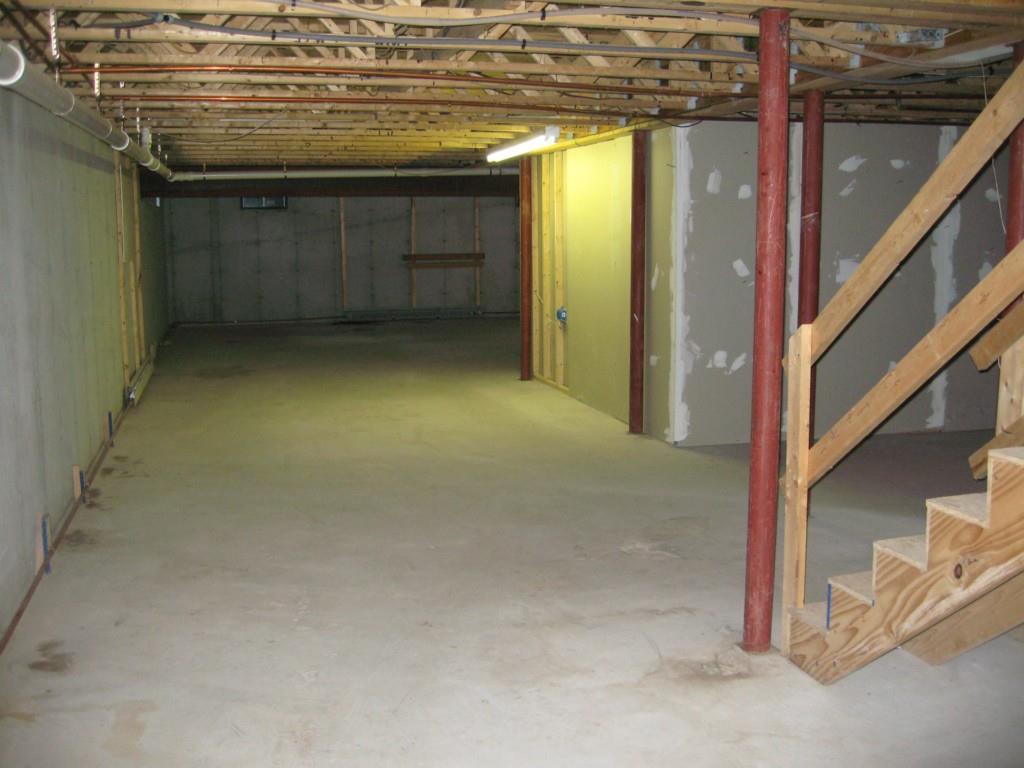 294 Poor Farm Road Lyman, ME 04002 - Photo 8 of 13 Photo