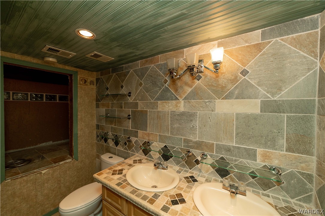 1745 Alta Vista Road Bullhead City, AZ 86442 - Photo 28 of 60