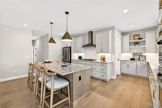 $883,712 | 6728 Preservation Parkway, St. Louis, MO 63123