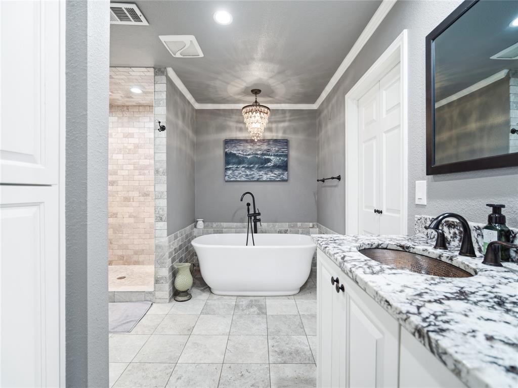 3410 Country Club Road Pantego, TX 76013 - Photo 17 of 40
