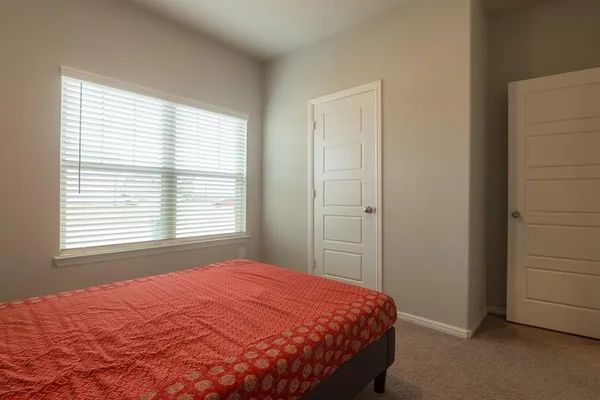 $3,200 | 7106 Mistflower Meadow, Venus, TX 76084