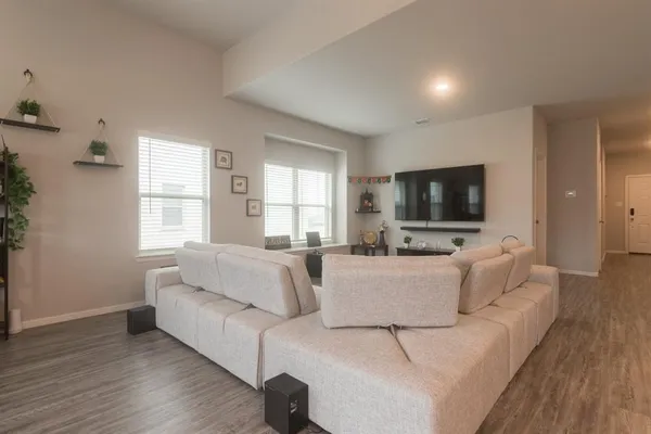 $3,200 | 7106 Mistflower Meadow, Venus, TX 76084