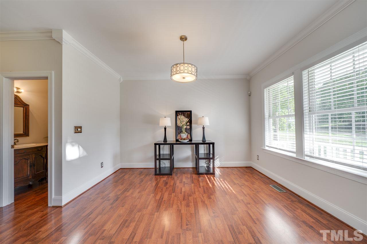 11925 Larka Court Raleigh, NC 27613 - Photo 4 of 30