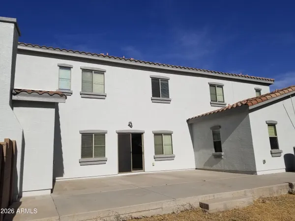 $2,400 | 542 North Citrus Lane, Gilbert, AZ 85234