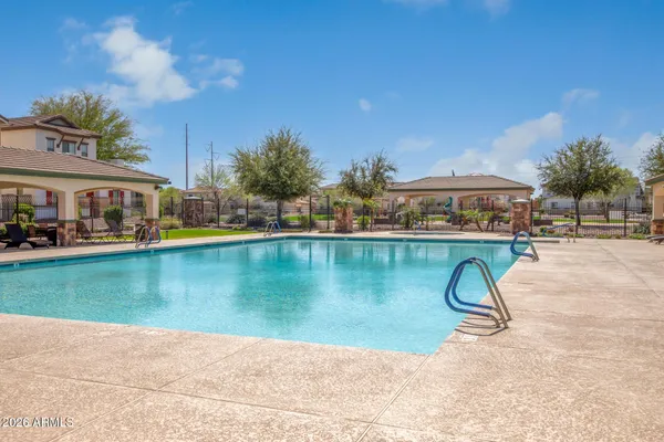 $2,400 | 542 North Citrus Lane, Gilbert, AZ 85234