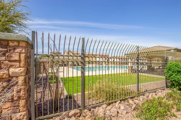 $2,400 | 542 North Citrus Lane, Gilbert, AZ 85234