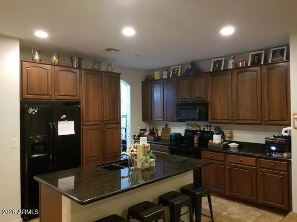 $2,400 | 542 North Citrus Lane, Gilbert, AZ 85234