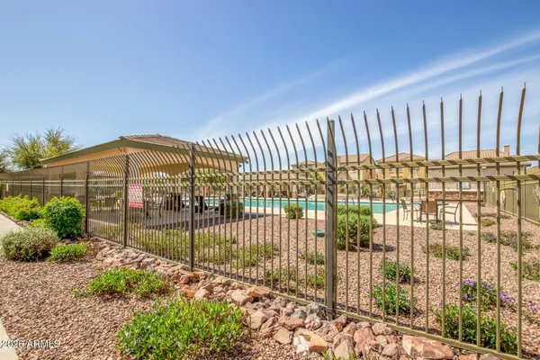 $2,400 | 542 North Citrus Lane, Gilbert, AZ 85234