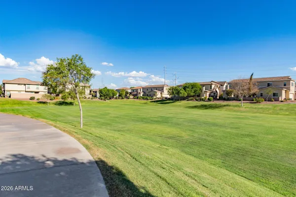 $2,400 | 542 North Citrus Lane, Gilbert, AZ 85234