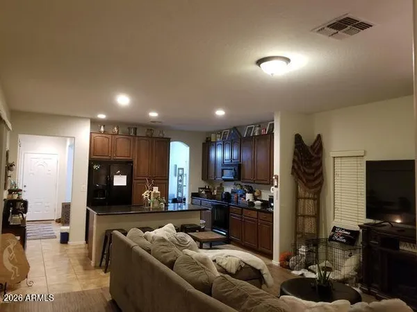 $2,400 | 542 North Citrus Lane, Gilbert, AZ 85234