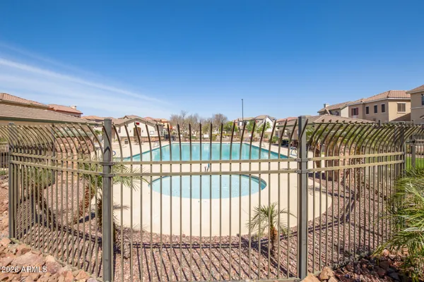 $2,400 | 542 North Citrus Lane, Gilbert, AZ 85234