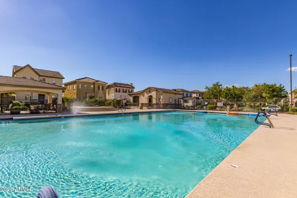 $2,400 | 542 North Citrus Lane, Gilbert, AZ 85234