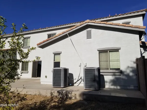 $2,400 | 542 North Citrus Lane, Gilbert, AZ 85234