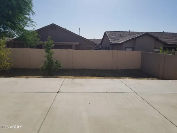 $2,400 | 542 North Citrus Lane, Gilbert, AZ 85234