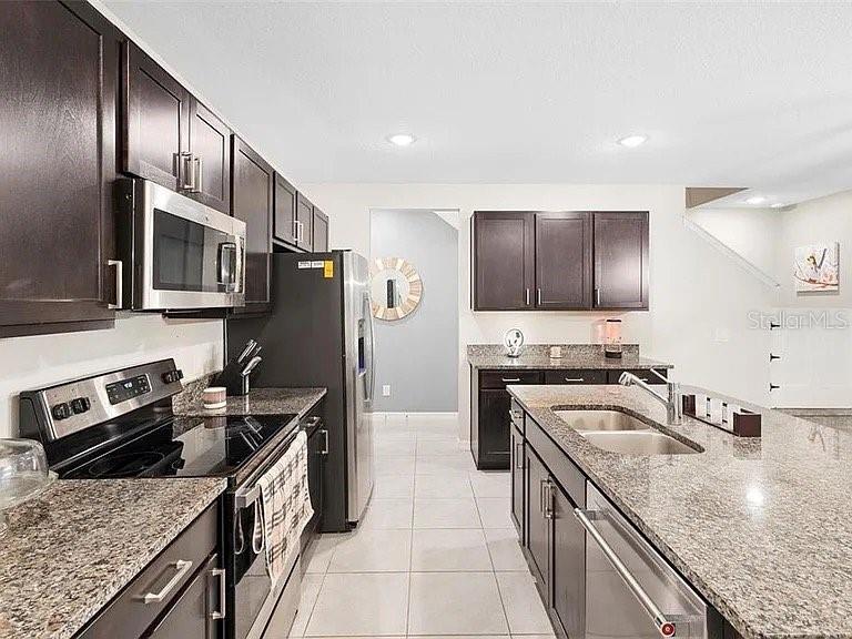 635 Belgrove Street DeBary, FL 32713 - Photo 12 of 19