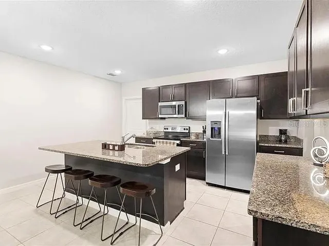 $2,395 | 635 Belgrove Street, DeBary, FL 32713