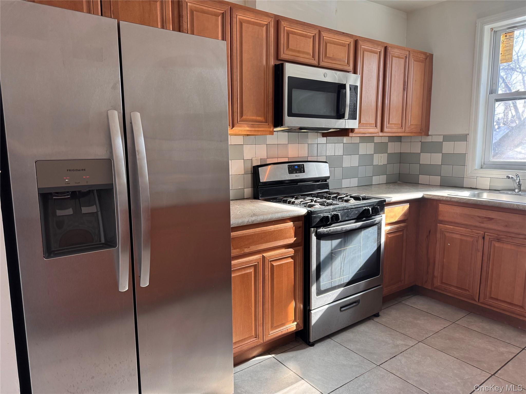 116 Williams Avenue Spring Valley, NY 10977 - Photo 3 of 12