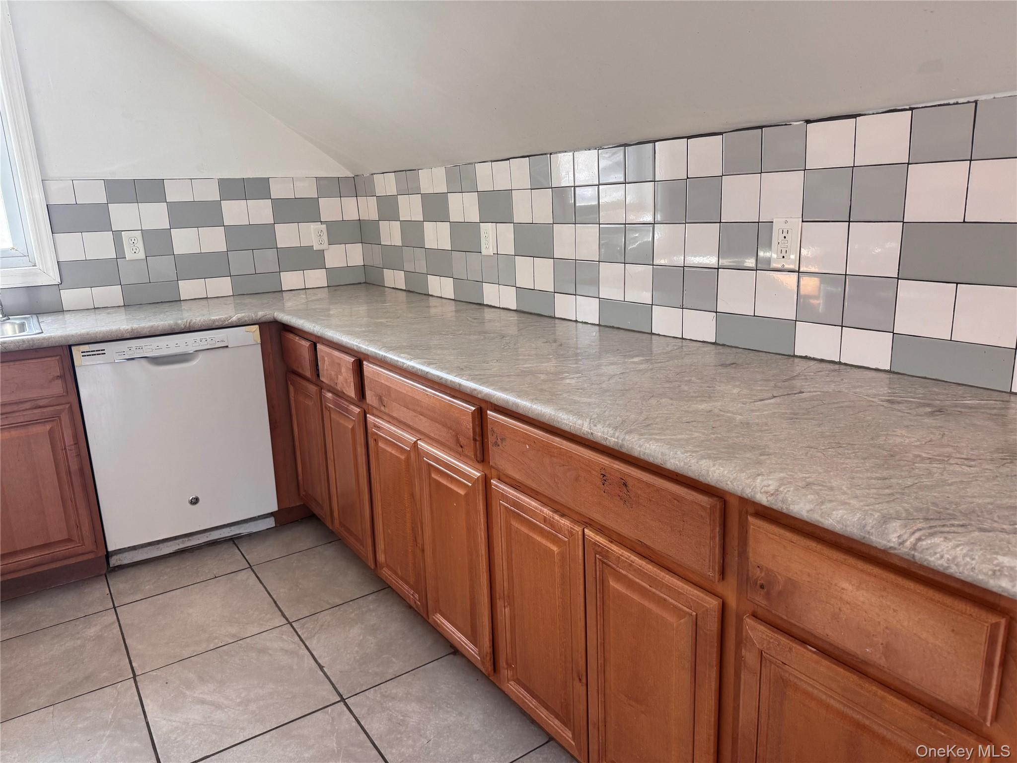 116 Williams Avenue Spring Valley, NY 10977 - Photo 4 of 12