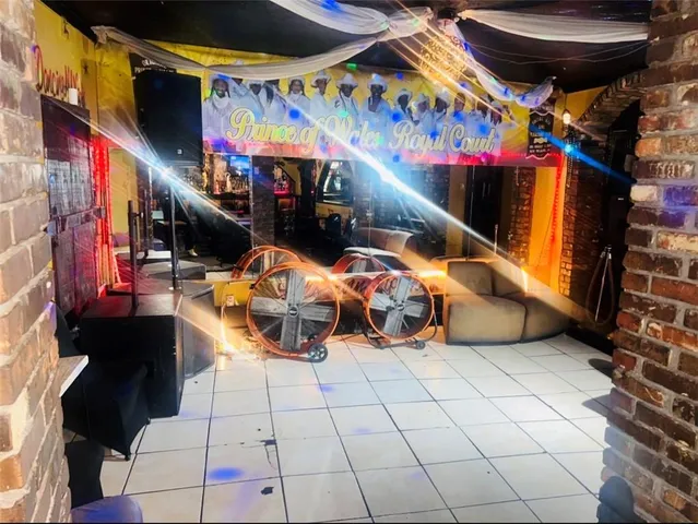 $999,999 | 3801 Tchoupitoulas Street, New Orleans, LA 70115