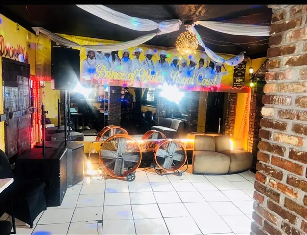 $999,999 | 3801 Tchoupitoulas Street, New Orleans, LA 70115