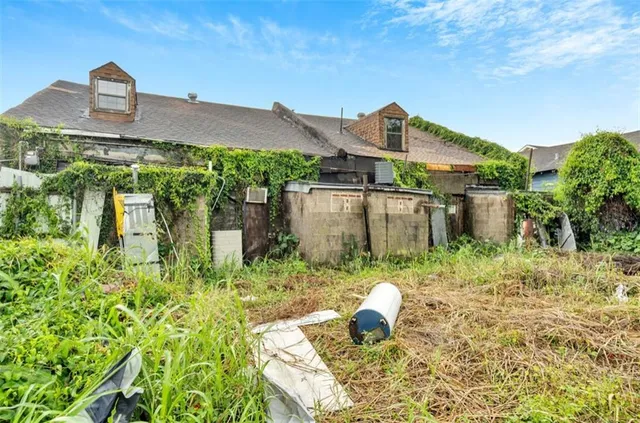 $999,999 | 3801 Tchoupitoulas Street, New Orleans, LA 70115