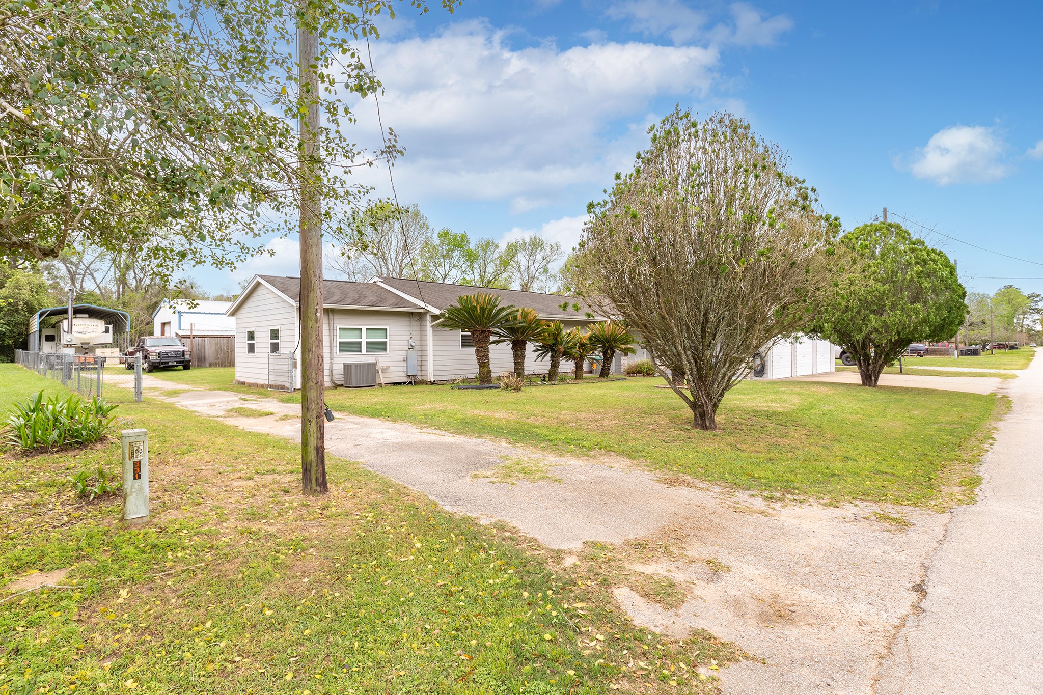 53 County Road 147 Liberty, TX 77575 - Photo 42 of 48