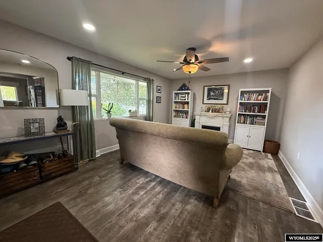 $385,000 | 655 10th Street, Lander, WY 82520