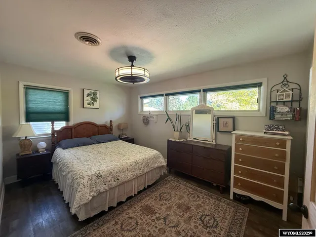 $385,000 | 655 10th Street, Lander, WY 82520