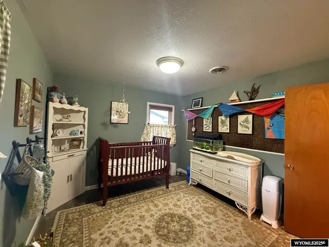 $385,000 | 655 10th Street, Lander, WY 82520