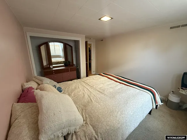 $385,000 | 655 10th Street, Lander, WY 82520