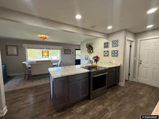 $385,000 | 655 10th Street, Lander, WY 82520