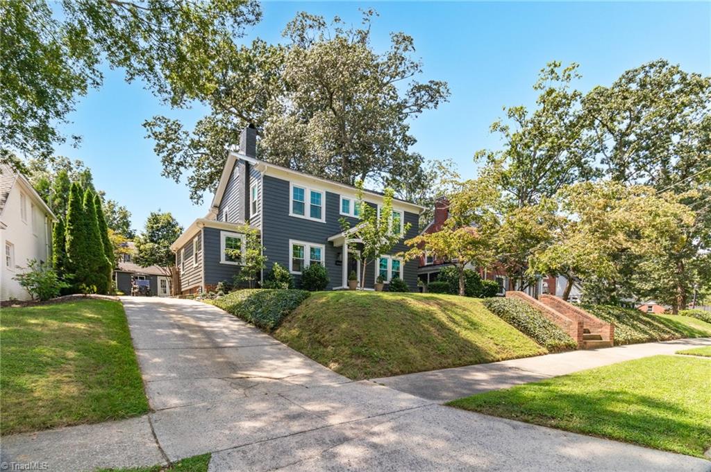 1903 Rolling Road Greensboro, NC 27403 - Photo 3 of 41 Gallery Image 3