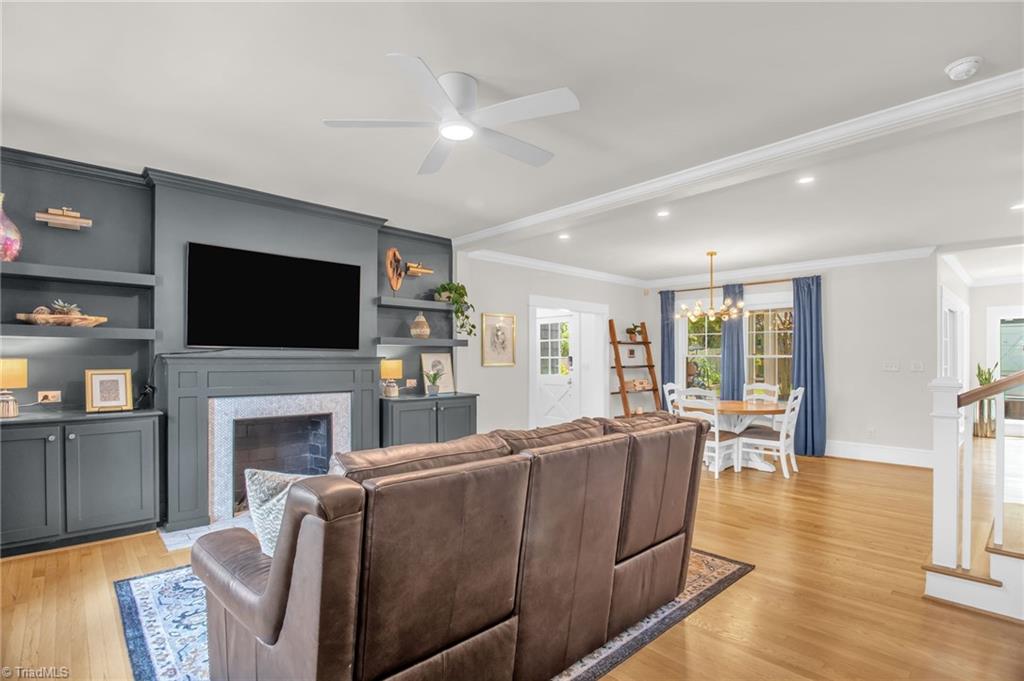1903 Rolling Road Greensboro, NC 27403 - Photo 4 of 41 Gallery Image 4