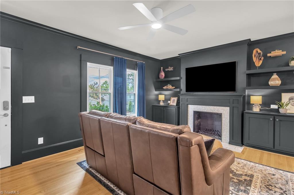 1903 Rolling Road Greensboro, NC 27403 - Photo 5 of 41 Gallery Image 5