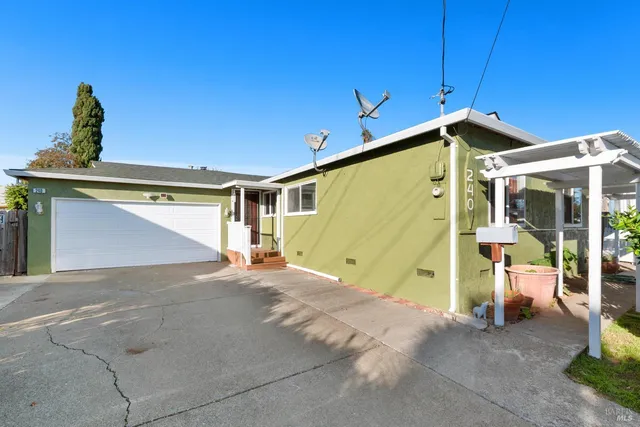 $609,000 | 240 West Carolyn Drive, American Canyon, CA 94503