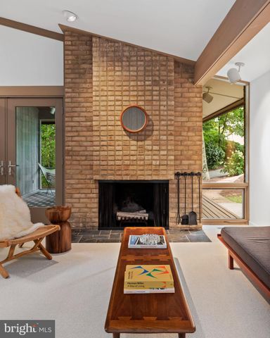 $1,051,000 | 8 Tolson Street, Annapolis, MD 21401