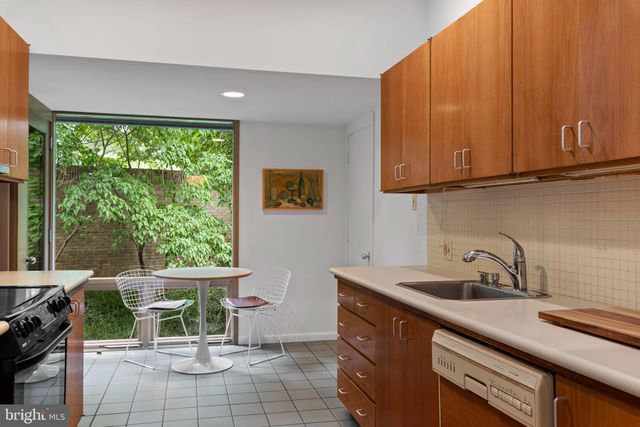 $1,051,000 | 8 Tolson Street, Annapolis, MD 21401