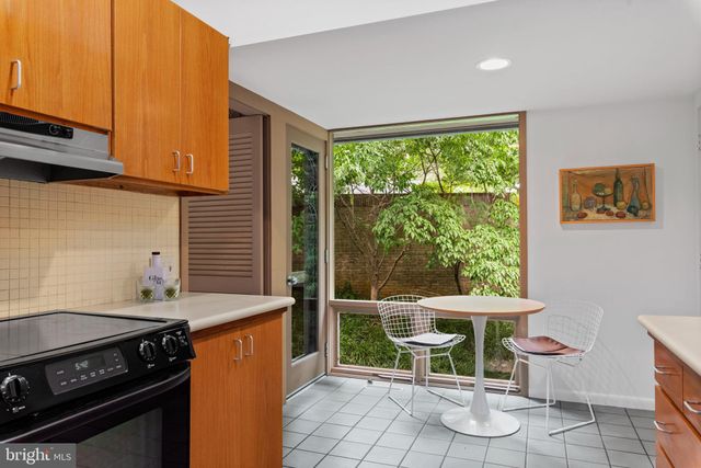 $1,051,000 | 8 Tolson Street, Annapolis, MD 21401