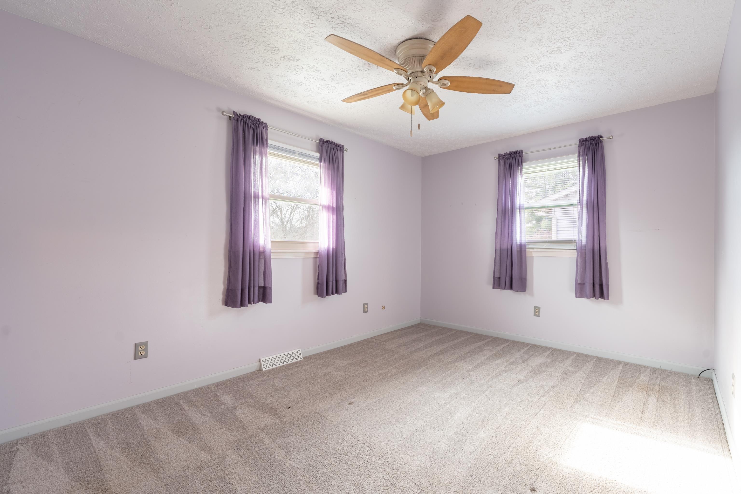 915 North Plymouth Road Bloomington, IN 47408 - Photo 18 of 33