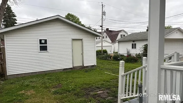$94,900 | 1512 42nd Street, Rock Island, IL 61201