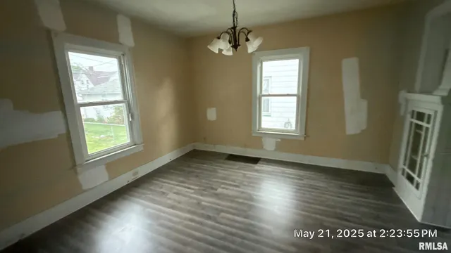 $94,900 | 1512 42nd Street, Rock Island, IL 61201